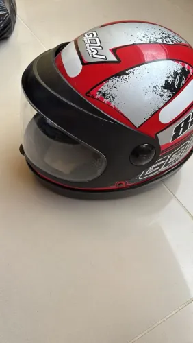 Capacete tamanho 58