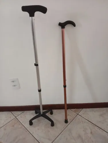 Vendo duas Bengalas de Alumínio