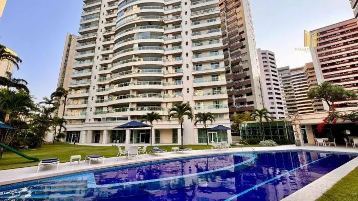 Apartamento com 3 dormitórios à venda, 210 m² por R$ 2.950.000,00 - Meireles - Fortaleza/C