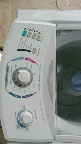 Máquina de lavar roupas Electrolux 12kg 