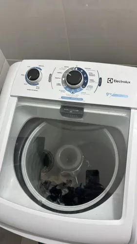 Máquina de lavar Electrolux Efficient Care 9kg (LED09)
