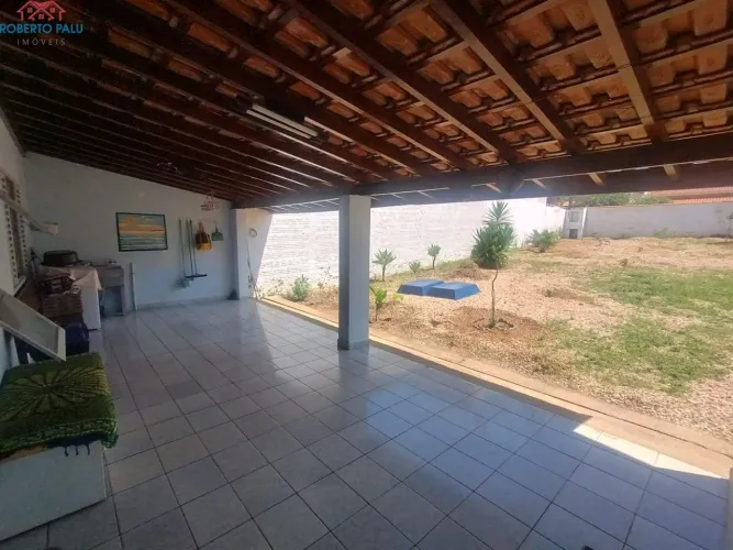 Casa à venda com 1 quarto e amplo quintal no bairro Botânico em São Pedro REF: CA0128