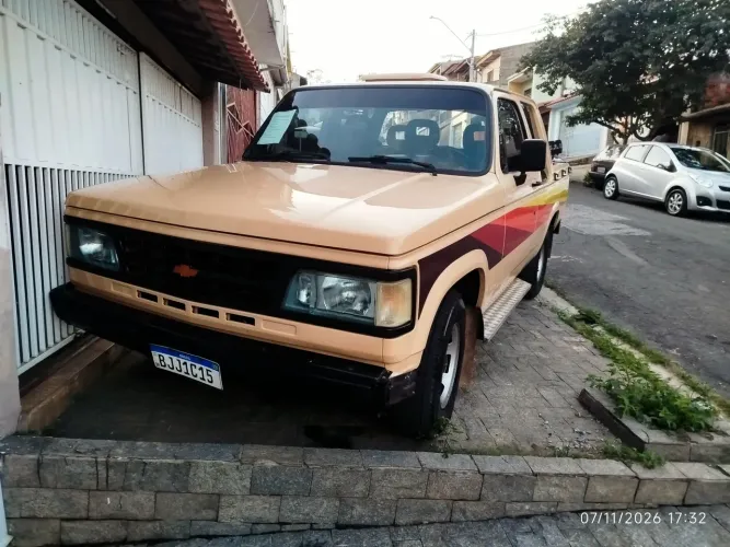 Chevrolet D-20 S / Luxe 3.9/4.0 Diesel 1986