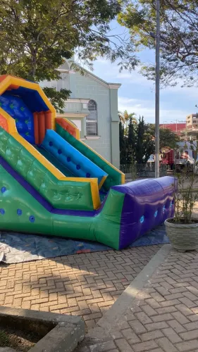 Brinquedo inflavel