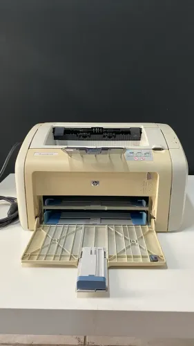 Impressora HP LaserJet 1018 / 127v / com Toner / Usada