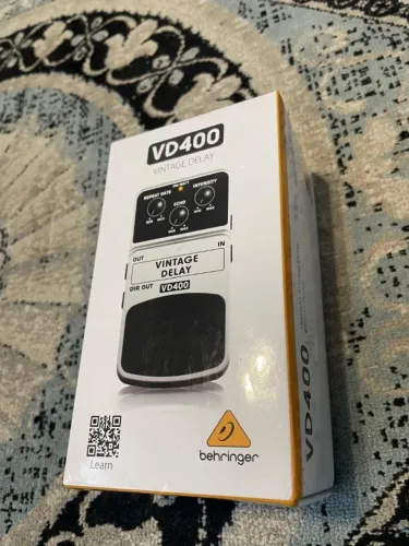 Pedal de guitarra Behringer Vintage Delay VD400