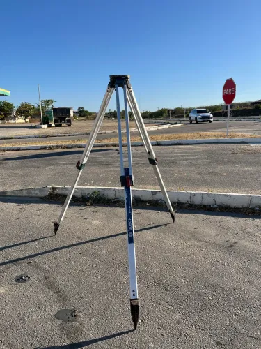 Tripé de Alumínio Bosch BT 170 HD Professional