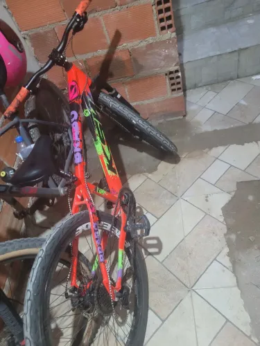 Bicicleta Seminova em Excelente Estado - Preço Imperdível!