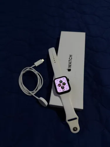 Apple Watch SE 2 (44mm)