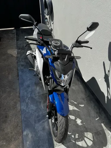 CB 300F ABS 2026 8 mil KM abaixo da Fip .