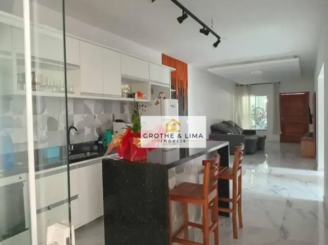 Casa Térrea com Churrasqueira e Jardim  Portal dos Pássaros