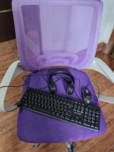 Combo Cadeira Ergonômica + kit teclado