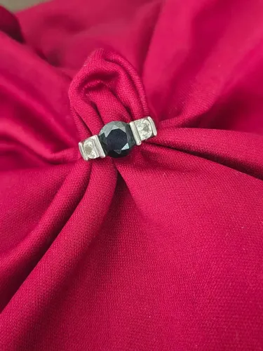 Anel de formatura preto