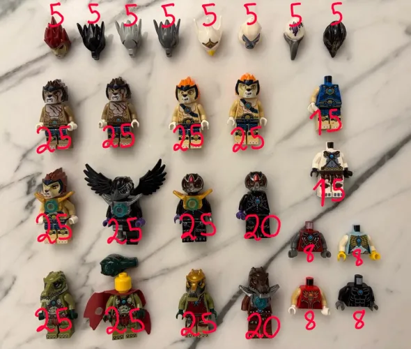 Lote LEGO Chima - Bonecos, Capacetes e Peças (Incompletos)