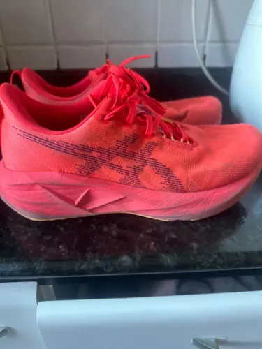 Tênis corrida asics