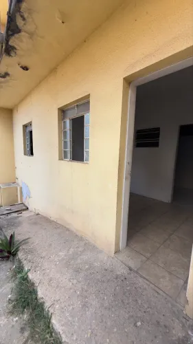 Barracão 2qts , sem garagem , bairro tupi-b