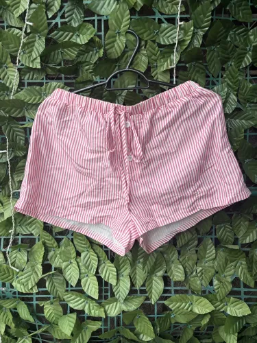 Short listrado SHEIN