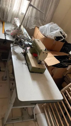 MÁQUINA DE COSTURA RIMOLD GALONEIRA 