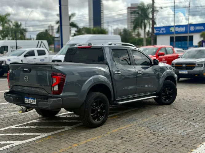 Nissan Frontier XE CD 4X4 2.3 Bi-TB Diesel Aut. 2024