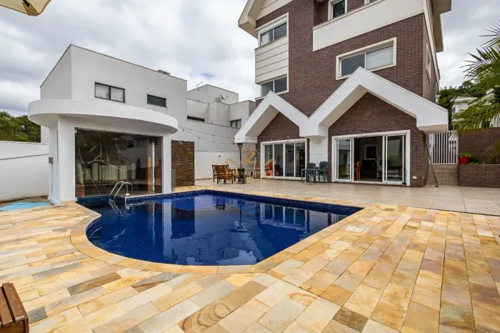 CONFORTO E SOFISTICAÇÃO PARA LOCAÇÃO CASA MOBILIADA COM 3 SUÍTES |PISCINA E SAUNA |CAMPO C