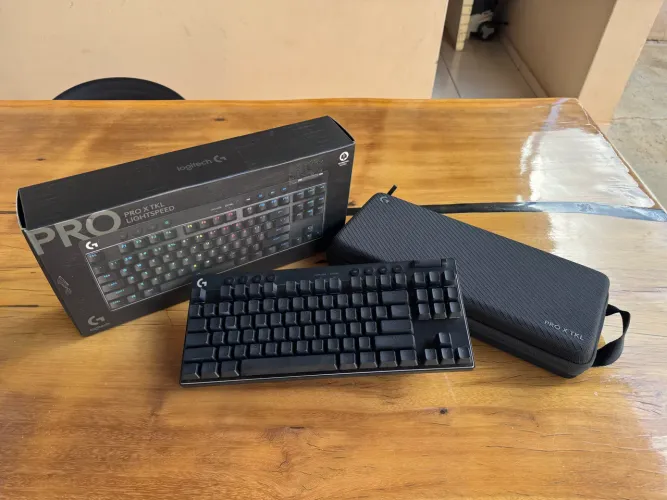 Logitech G PRO X TKL LIGHTSPEED ? Teclado Gamer Mecânico Wireless