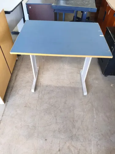 Mesa azul