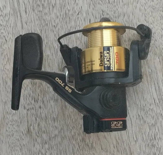 Molinete Vintage Daiwa Whisker Tournament SS 700 E1306 JDM