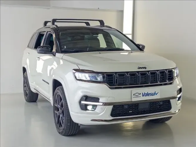 Jeep Commander Black Hurricane 2.0 4X4 TB AUT 2025