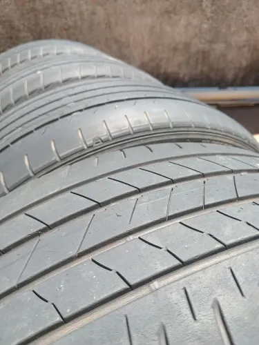 Pneu Bridgestone 225/45 17 