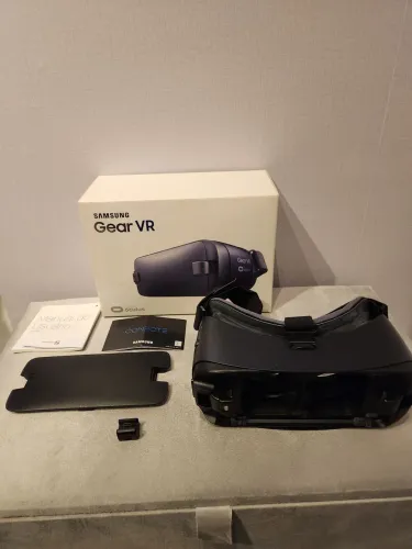 Óculos de Realidade Virtual - Samsung Gear VR