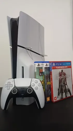 PS5 Slim 1TB Mídia Física + 3 Jogos + Controle