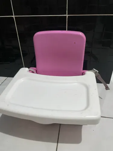 Cadeira de alimentação feminina