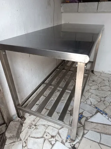 Mesa / Bancada Inox 304 (Dois níveis)
