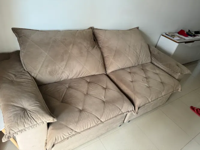 Sofá retrátil 2,50 muito conservado