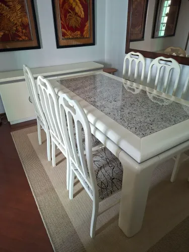 Sala de jantar completa