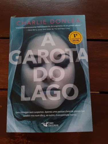 A Garota do Lago