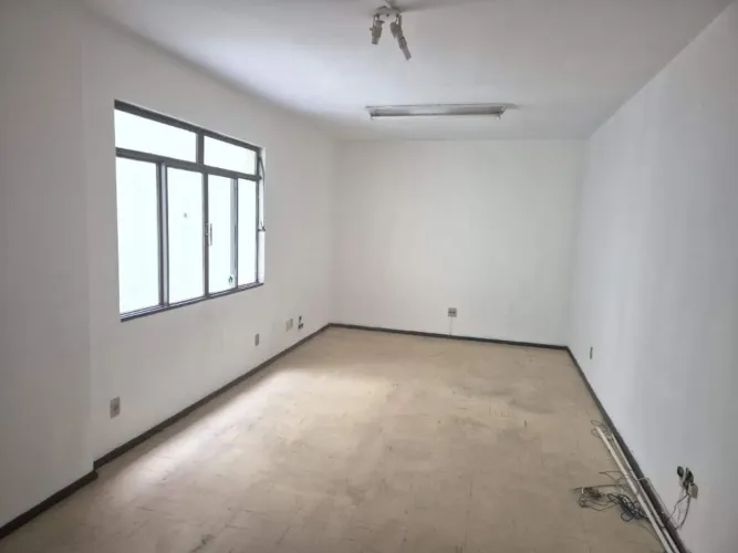 Sala para alugar no Barro Preto