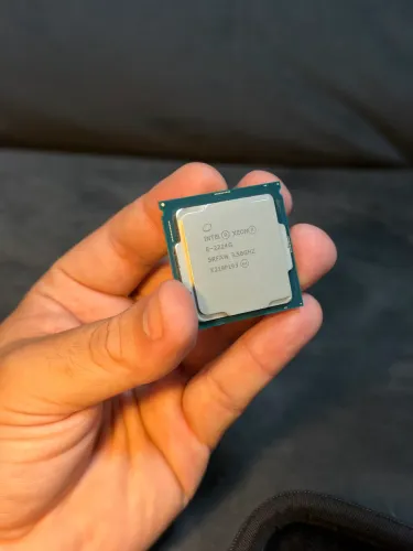 Intel Xeon E-2224G 3.50 GHz