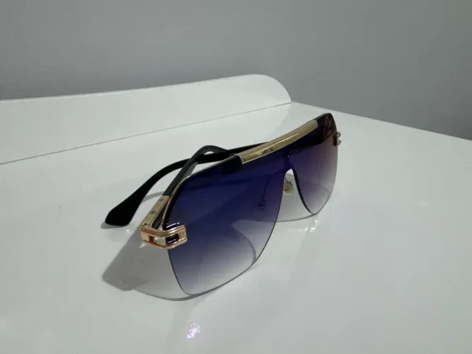 Óculos Louis Vuitton