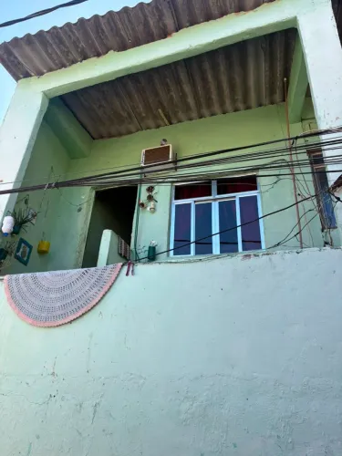 Vendo uma casa