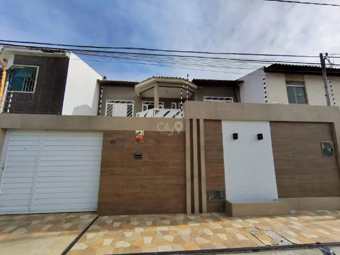 Casa Mobiliada para Aluguel em Aracaju/SE  Bairro Atalaia | 250 m²