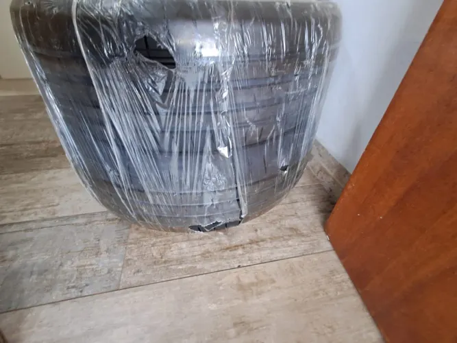 Vendo par de pneus