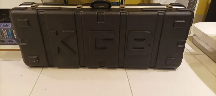 CASE TECLADO MUSICAL KGB