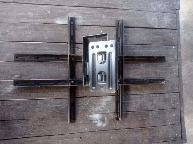 Suporte para TV articulado