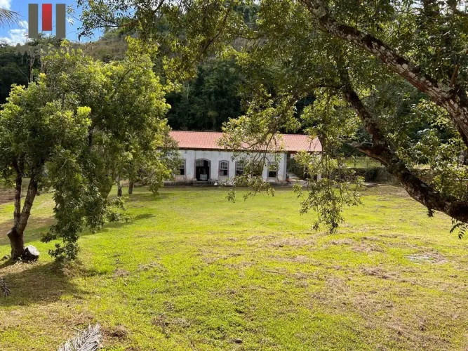 Galpão para alugar, 190 m² por R$ 6.000/mês - Centro - Simão Pereira/MG