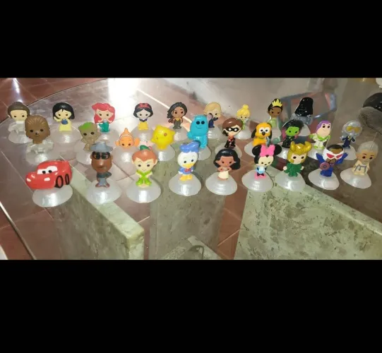 Boneco miniatura disney 100 mcdonalds