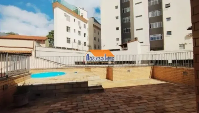 cobertura de 5 quartos Bairro Silveira/Nova Floresta em Belo Horizonte