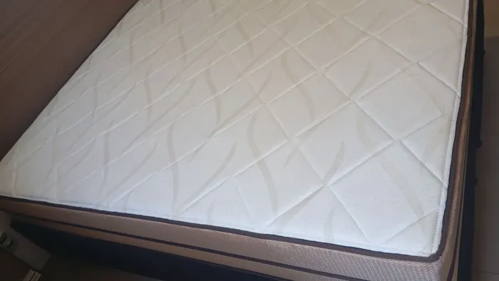 Cama box King ( 1,58X1, 98X25)