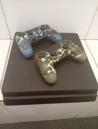 PlayStation 4 Slim