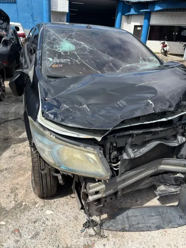 Sucata Onix para retirada de peças